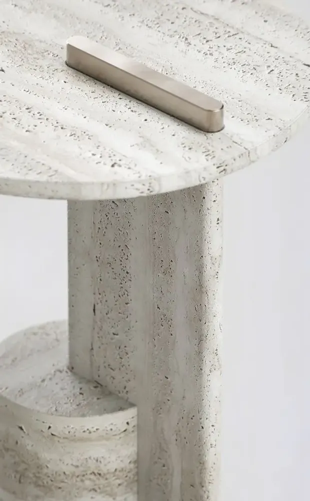 Other tables - On –  Side Table in Roman Travertine - PISTORE MARMI