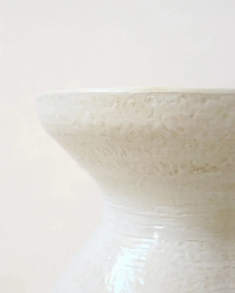 Night tables - CALLA - Ceramic side table – Calcaire - MASAME