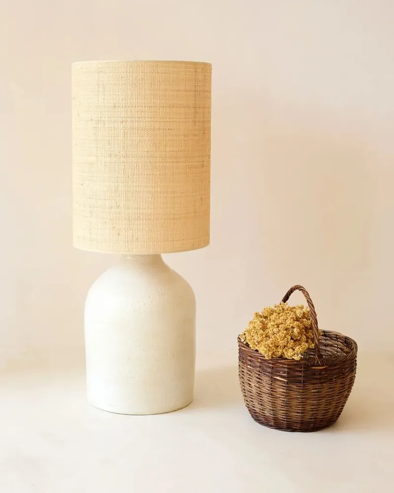 Floor lamps - CALLA M - Ceramic floor lamp H93 cm – raffia shade - MASAME