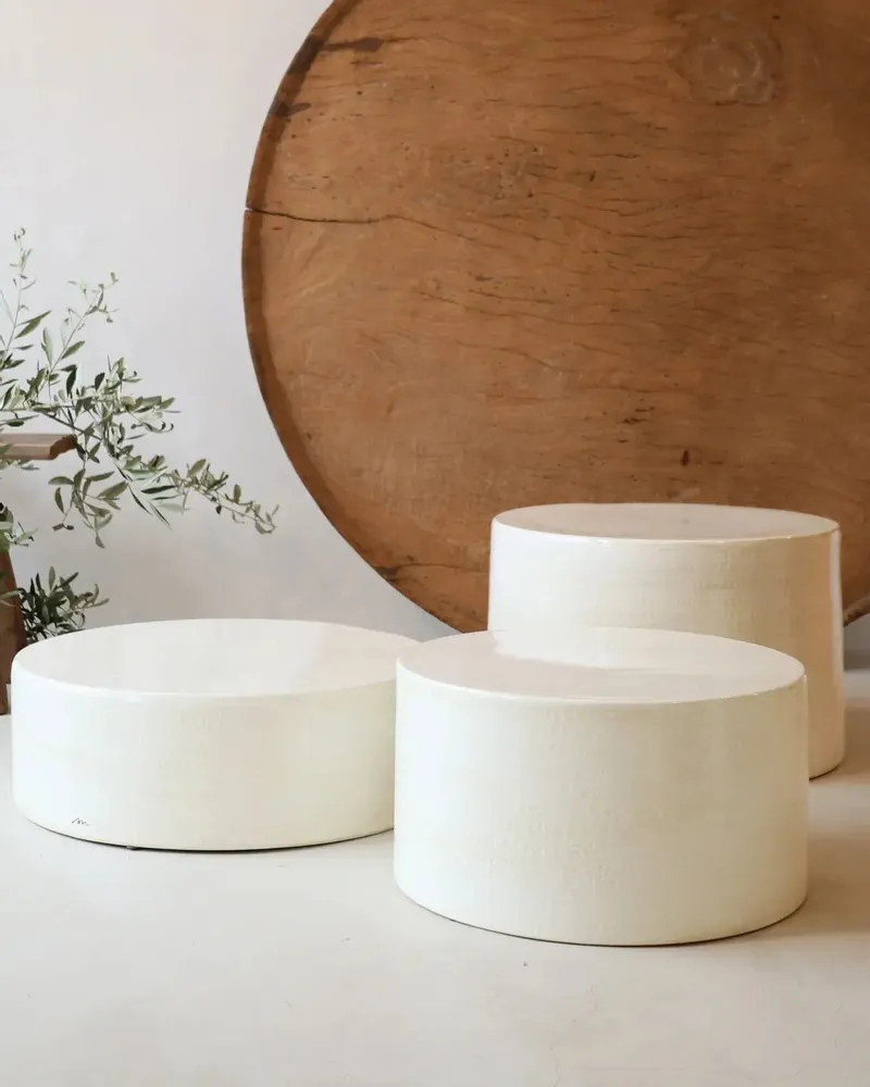 Coffee tables - ENDOUME - Round ceramic coffee table – L - Ø55 H35 cm – Calcaire - MASAME