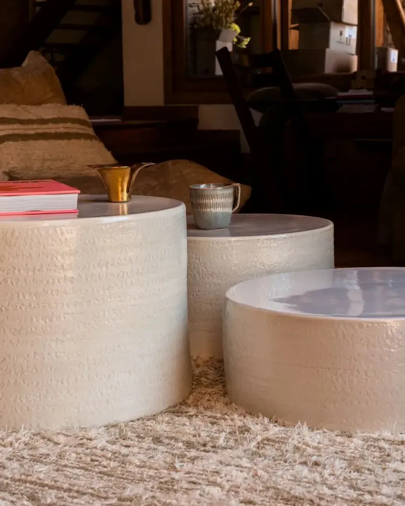 Coffee tables - ENDOUME - Round ceramic coffee table – L - Ø55 H35 cm – Calcaire - MASAME