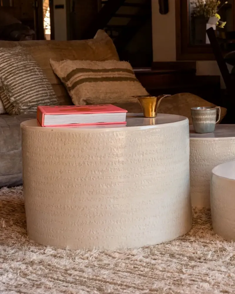 Coffee tables - ENDOUME - Round ceramic coffee table – L - Ø55 H35 cm – Calcaire - MASAME
