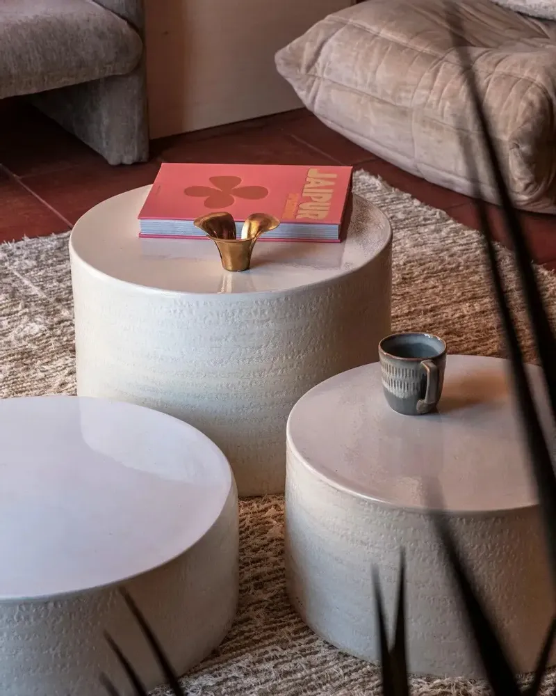 Coffee tables - ENDOUME - Round ceramic coffee table – M - Ø60 H18 cm – Calcaire - MASAME