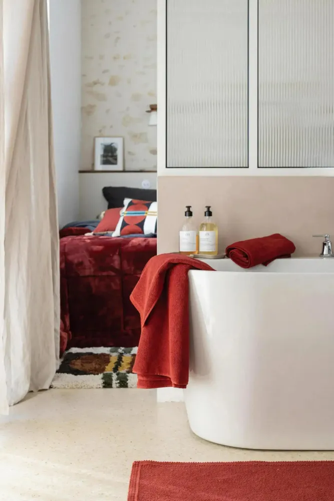 Bath towels - Bora Bath Towel Geranium 50 X 100 - MAISON VIVARAISE - SDE VIVARAISE WINKLER