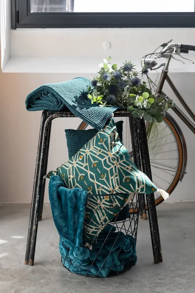 Linge de lit - Jeté recyclé Maia Pétrole 180 x 260 - MAISON VIVARAISE - SDE VIVARAISE WINKLER