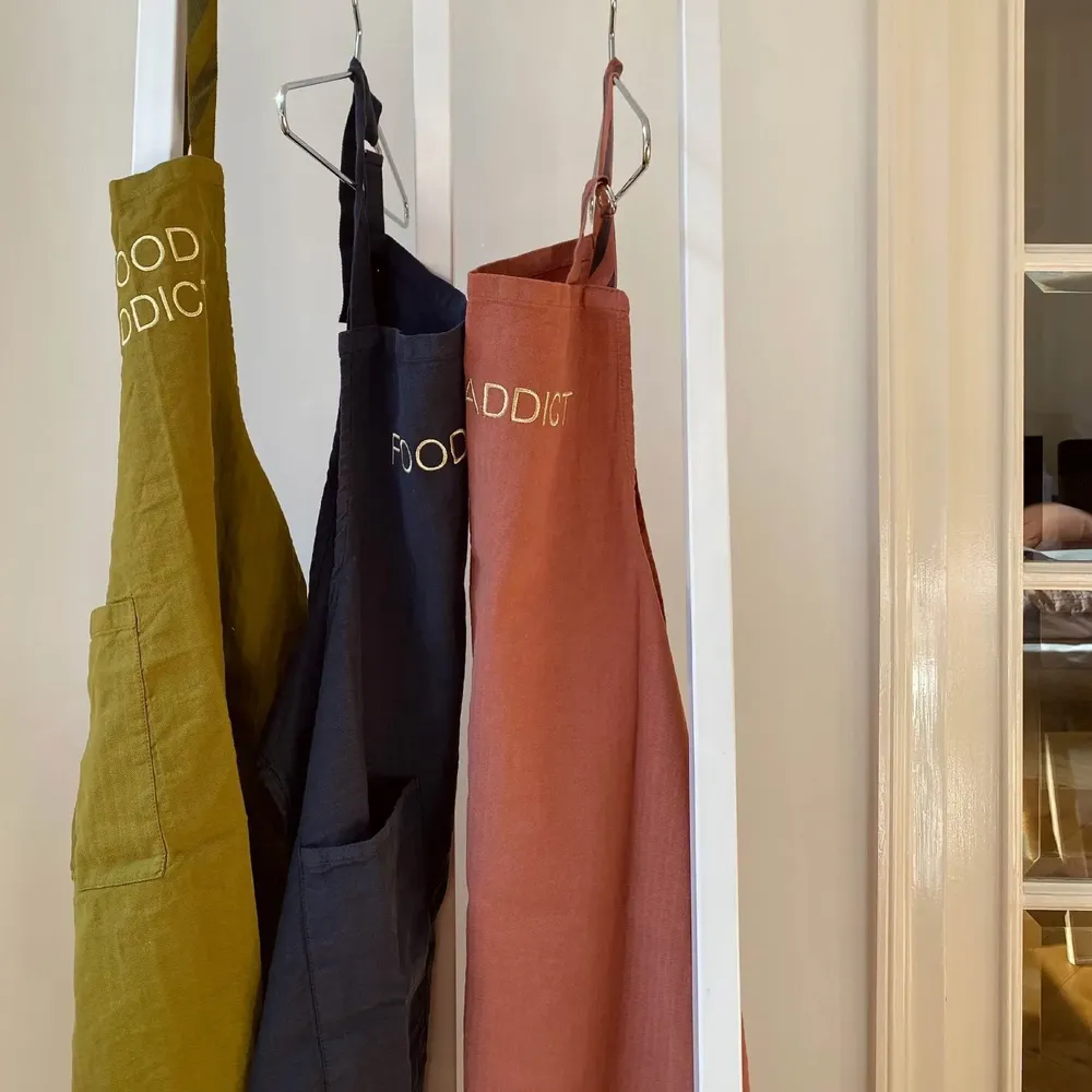 Aprons - Marcel Food Kitchen Apron Caviar 90 X 75 - LA CERISE SUR LE GATEAU