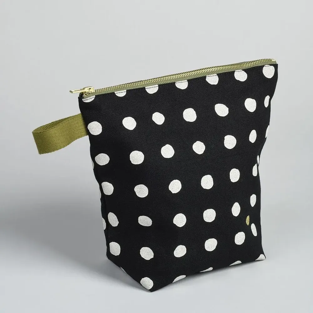 Clutches - Mia Toiletry Bag Caviar L 23 X 28 X 10 - LA CERISE SUR LE GATEAU