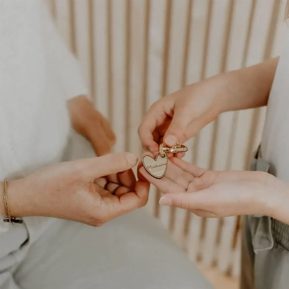 Pin's en bois - Tu vas être Demoiselle d'honneur - LES PETITES HIRONDELLES