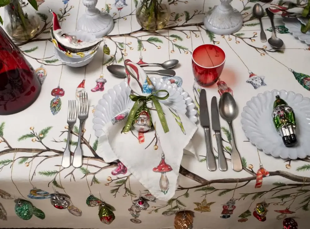 Décorations pour tables de Noël - Nappes et serviettes en lin S&B x NOSTALGIE CHRISTBAUMSCHMUCK - SUMMERILL AND BISHOP