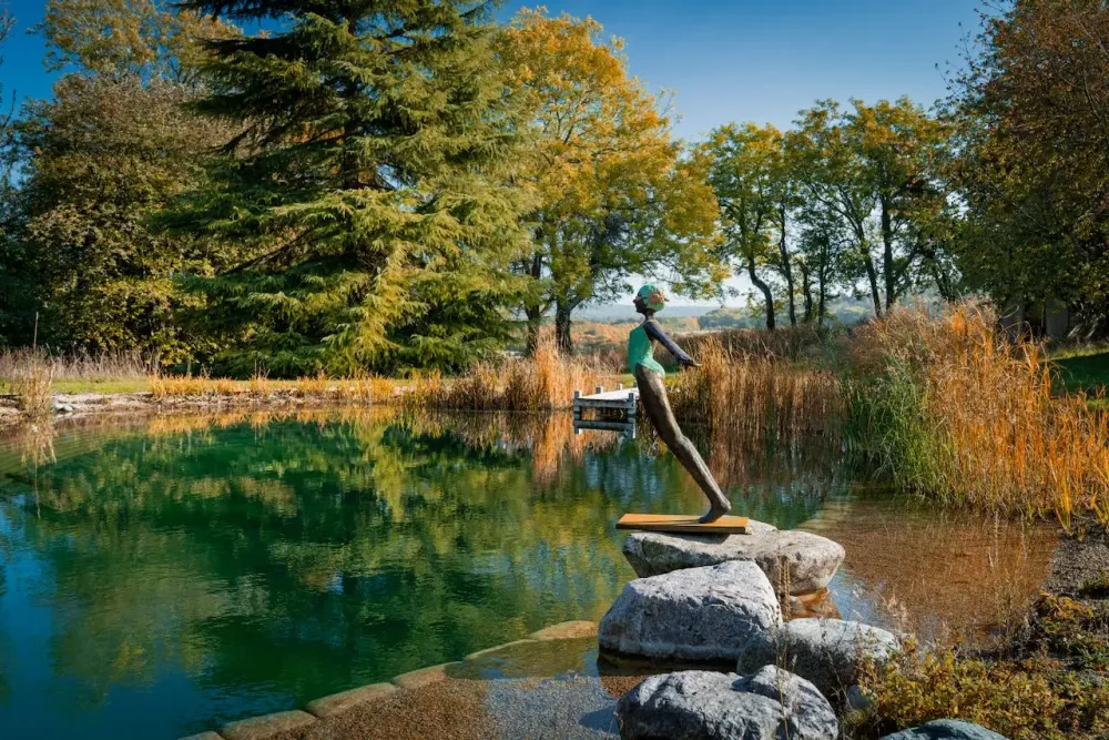 Outdoor pools - Nell - DAWN CONN SCULPTURE