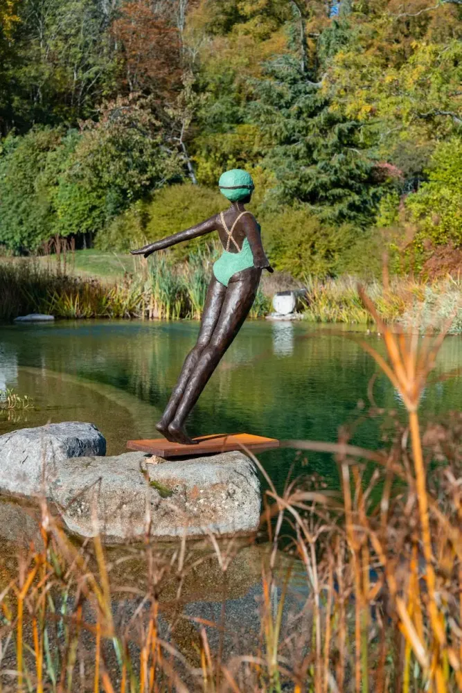 Outdoor pools - Nell - DAWN CONN SCULPTURE
