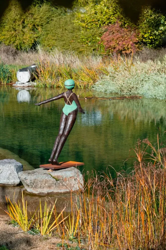 Outdoor pools - Nell - DAWN CONN SCULPTURE