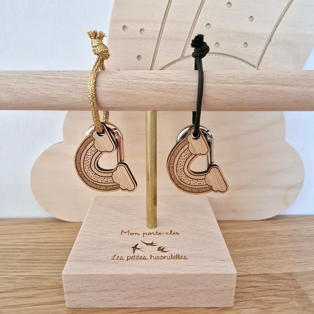 Cadeaux - porte-cles-en-bois-arc-en-ciel - LES PETITES HIRONDELLES