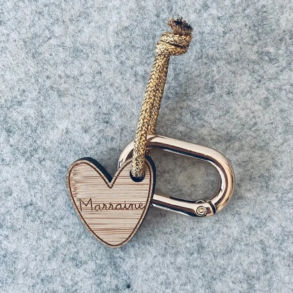 Cadeaux - Porte-clés en bois - Cœur Marraine - LES PETITES HIRONDELLES