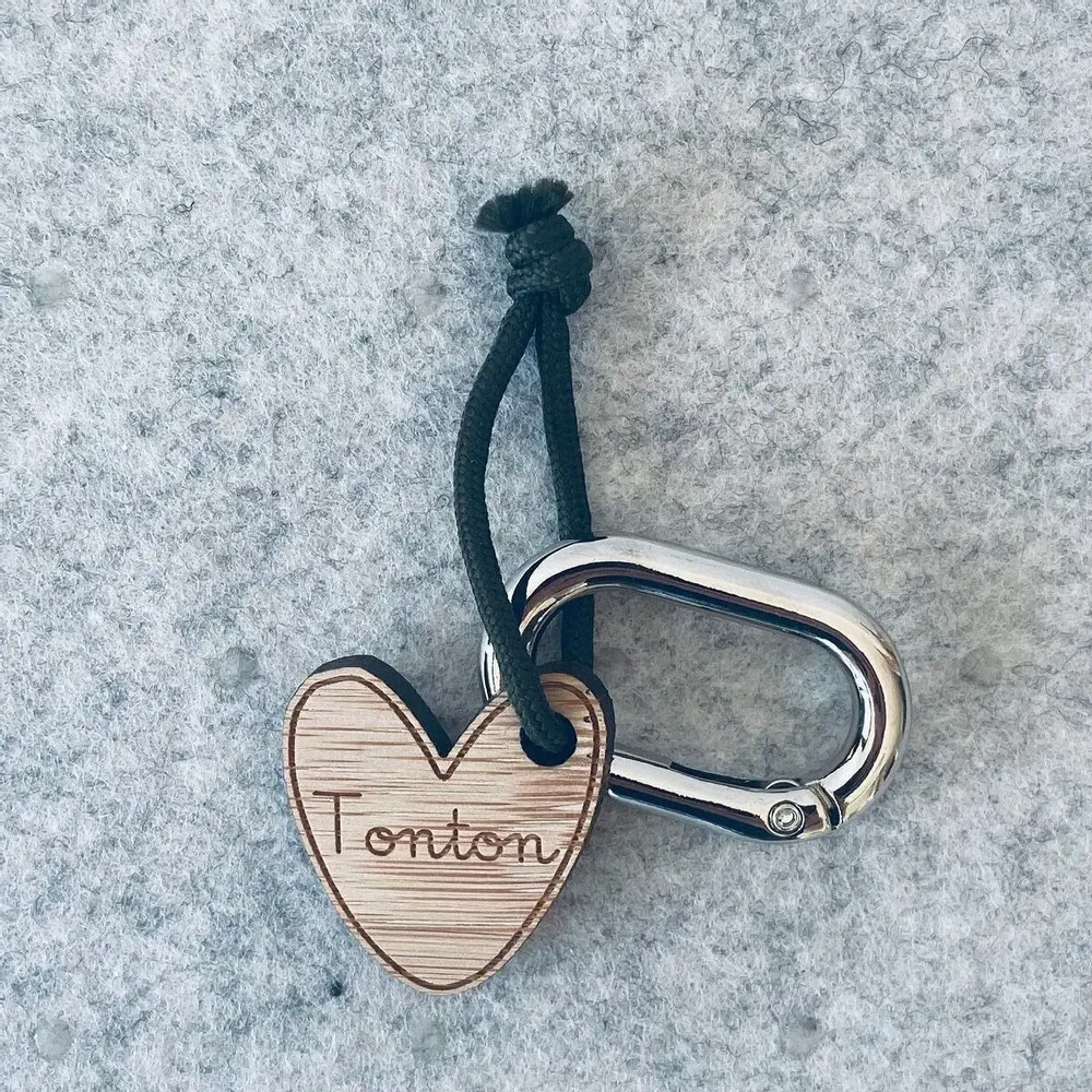 Cadeaux - Porte-clés en bois - Cœur Tata - LES PETITES HIRONDELLES