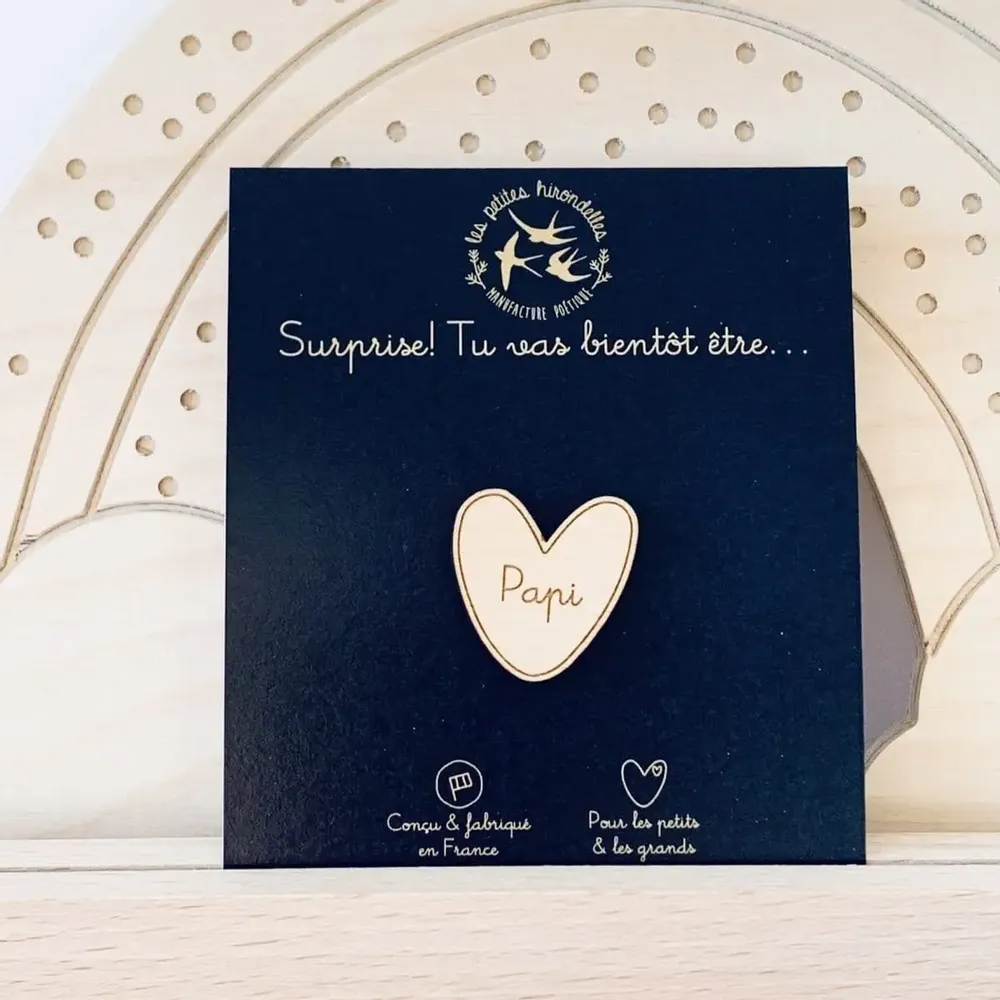 Brooches - Wooden pin's - Pregnancy announcement - Big Brother - LES PETITES HIRONDELLES