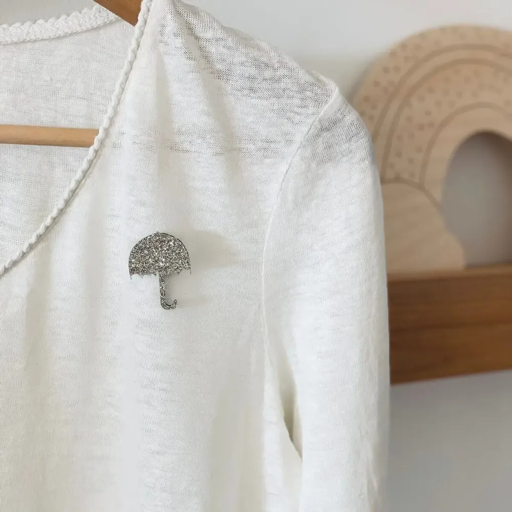 Broches - pin-s-feutrine-pailletee-parapluie - LES PETITES HIRONDELLES