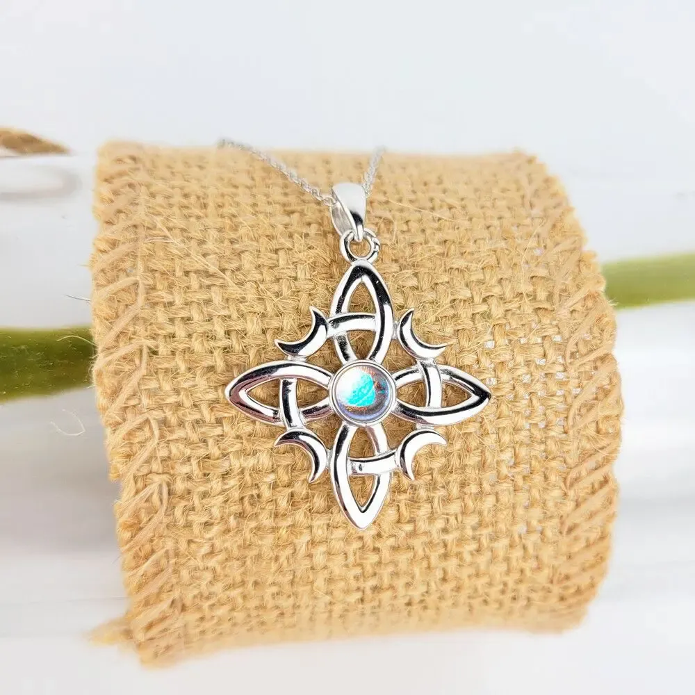 Jewelry - Witch's Knot pendant - MANDALASHOP