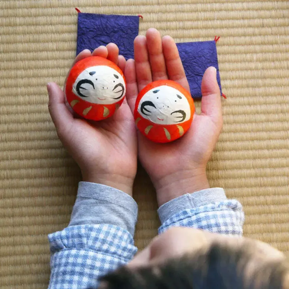Decorative objects - OKIAGARIKOBOSHI DARUMA - MEDETAYA