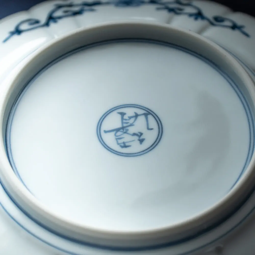 Assiettes au quotidien - Pétales, arabesques et oiseau aux pivoines - MUSUBI KILN
