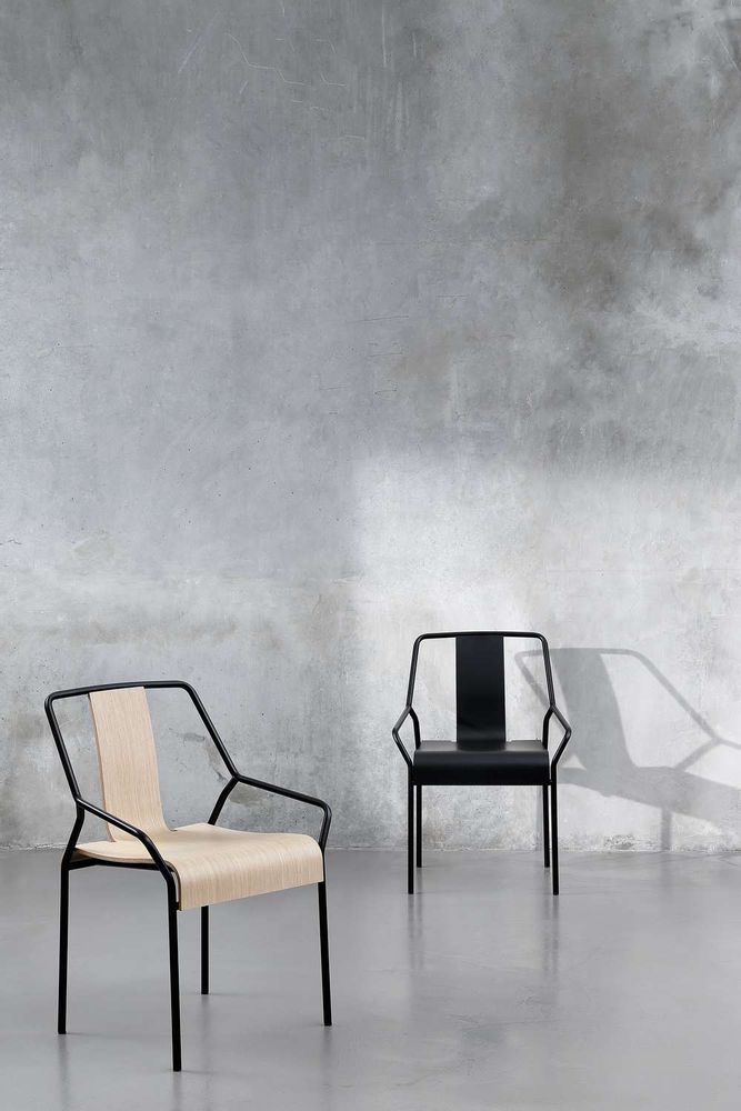 Chairs - DAO armchair - COEDITION