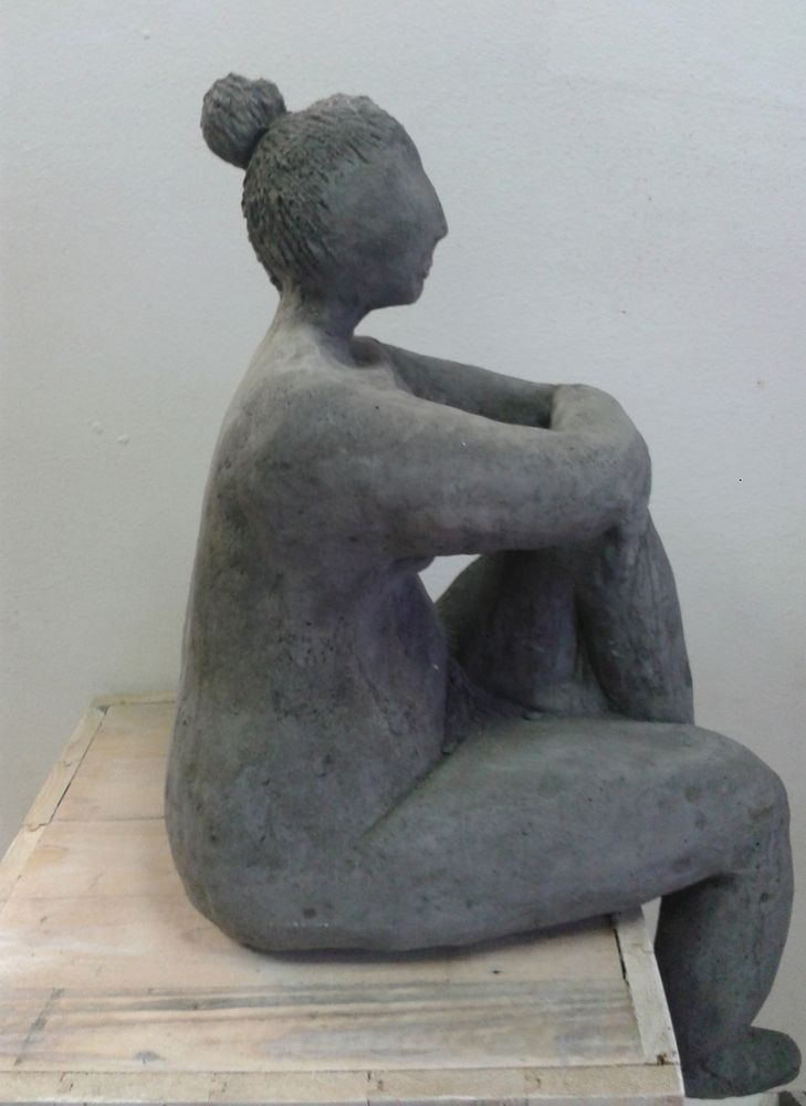 Sculptures, statuettes et miniatures - Sculpture Béton femme volumineuse - VAN DER OEST STYLE
