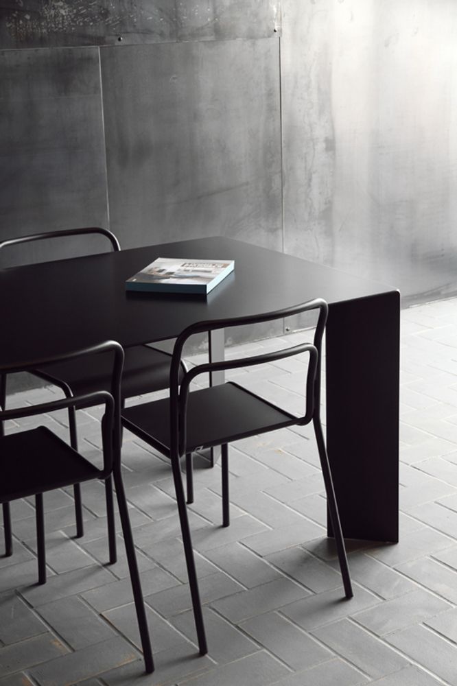 Design objects - LIME table. - BLUNT
