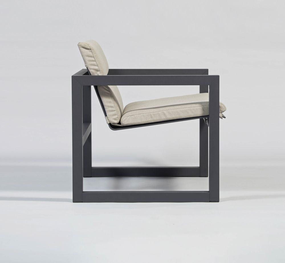 Sofas - Spikes - SACHI