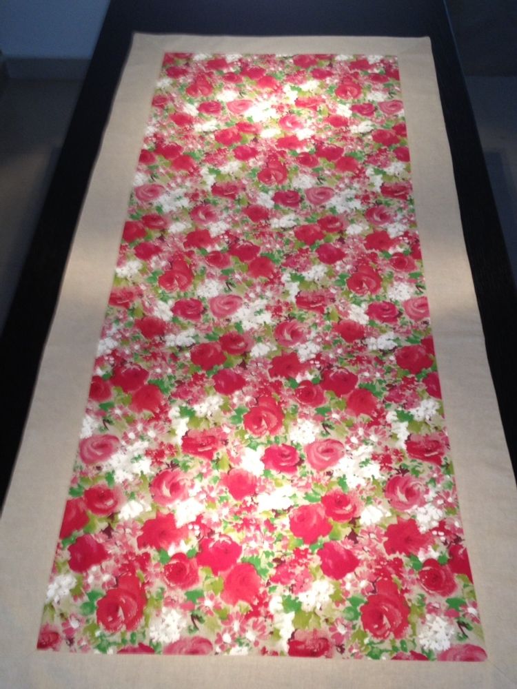 Table cloths - Table Cloth and Table Runner NYLALPHA - NYLALPHA