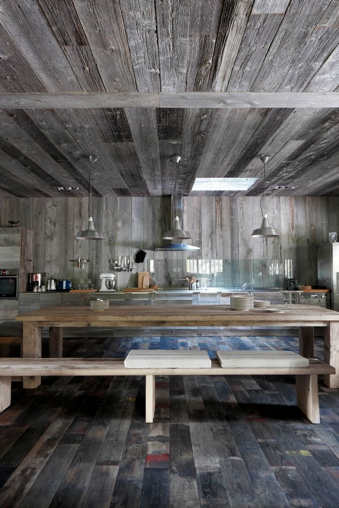 Wall panels - Old cladding recovered from century-old barns in Canada. - ATMOSPHÈRE ET BOIS