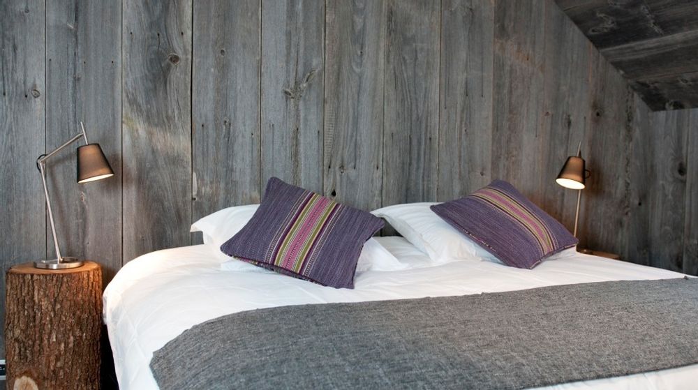 Wall panels - Old cladding recovered from century-old barns in Canada. - ATMOSPHÈRE ET BOIS