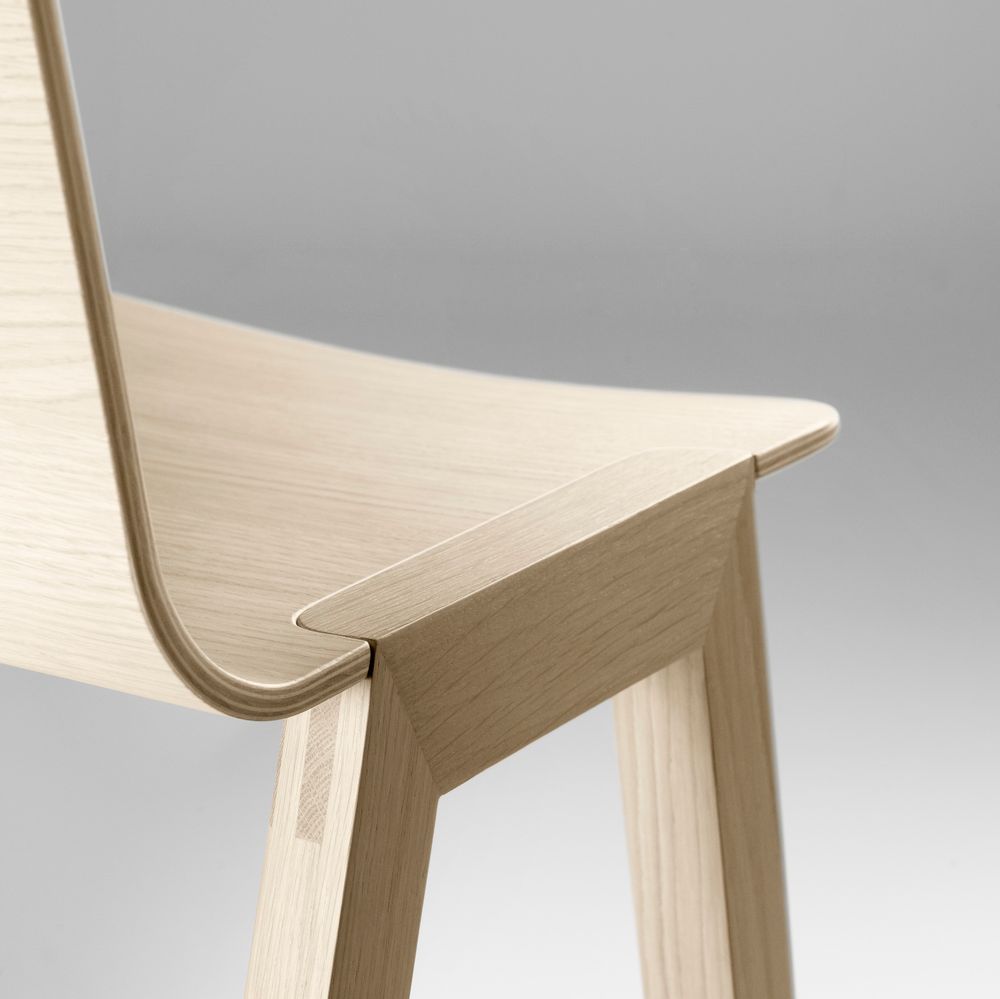 Chairs - Heldu Chair - ALKI