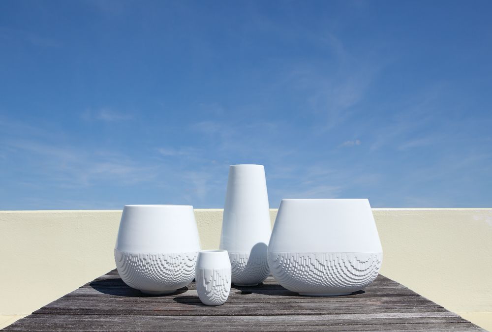 Vases - NEW COLLECTION OF VASES, EVOLUTION - NON SANS RAISON PORCELAINE DE LIMOGES
