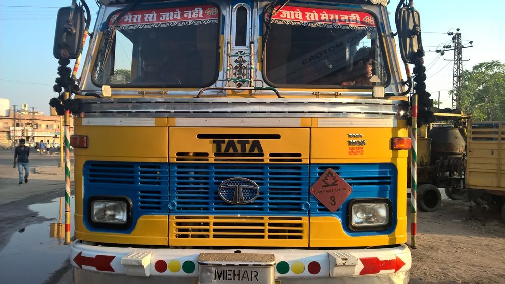 Consoles - BAR COMPTOIR CAMION - LES 3 SINGES