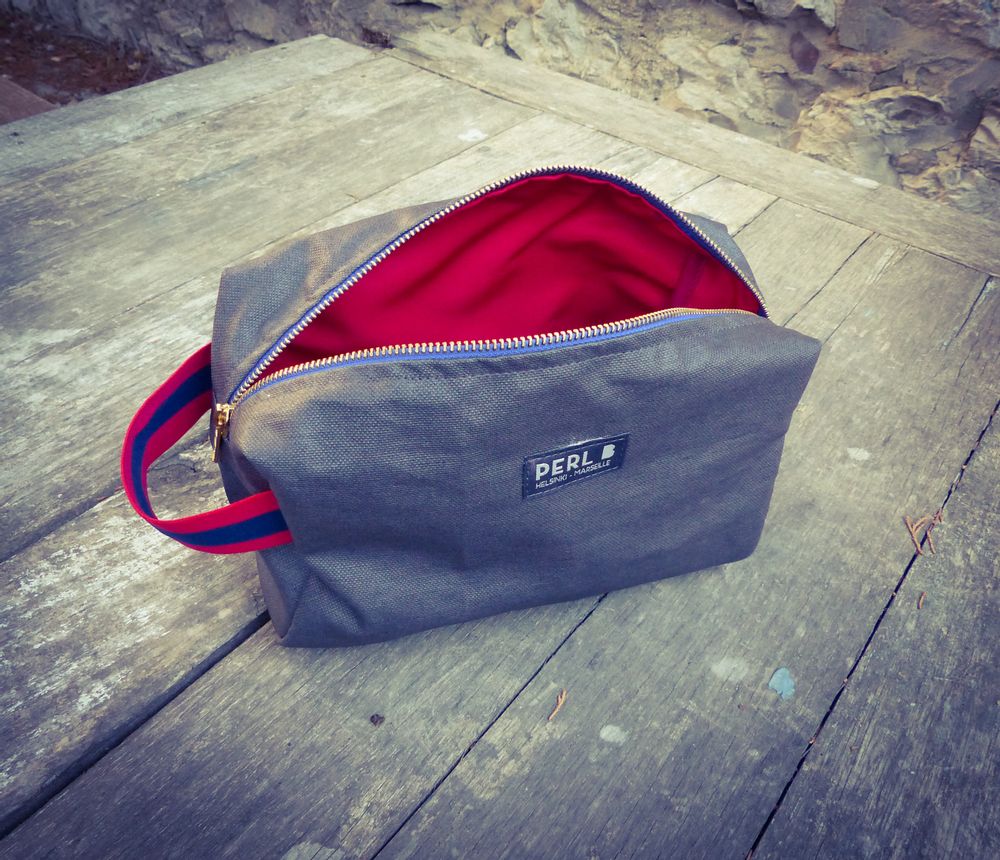 Sacs de sport - Collection sport - sac gris - PERL B HELSINKI-MARSEILLE