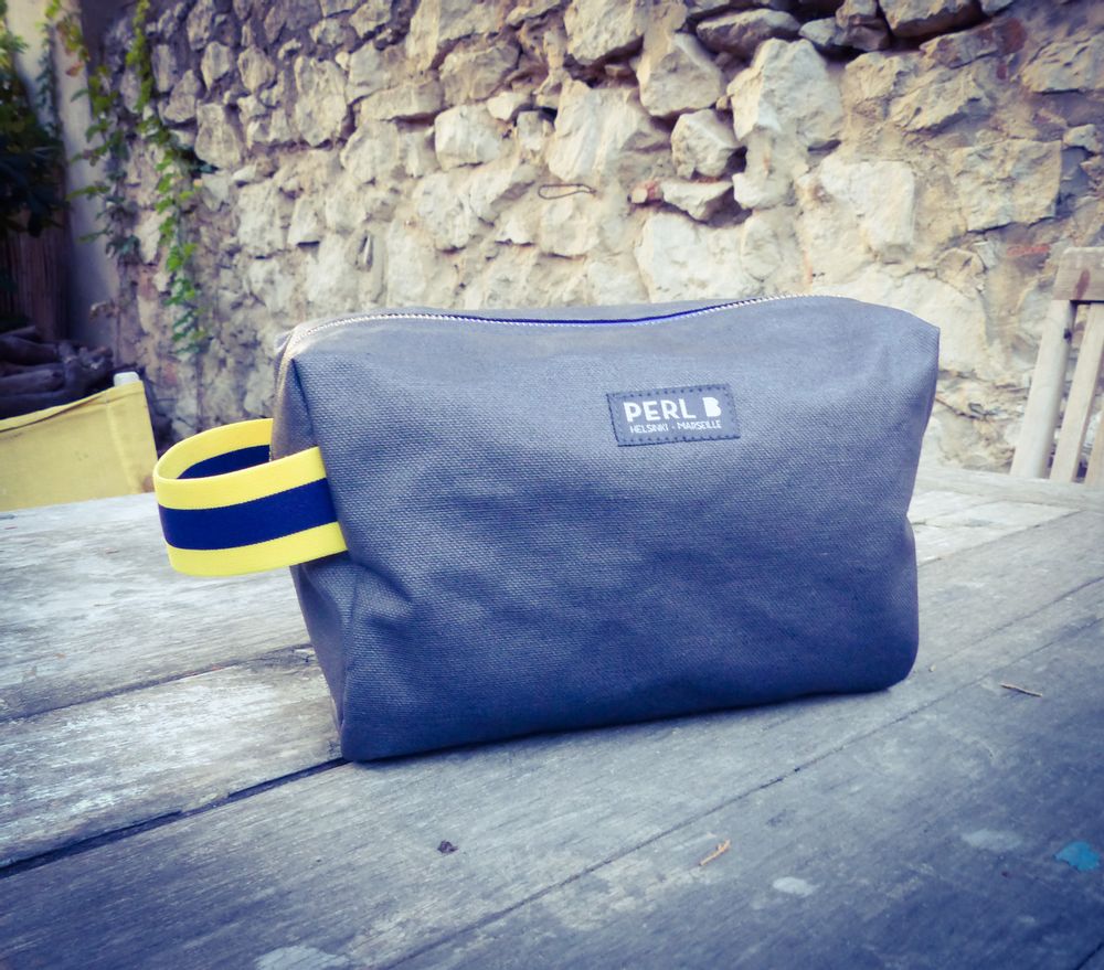 Sacs de sport - Collection sport - sac gris - PERL B HELSINKI-MARSEILLE