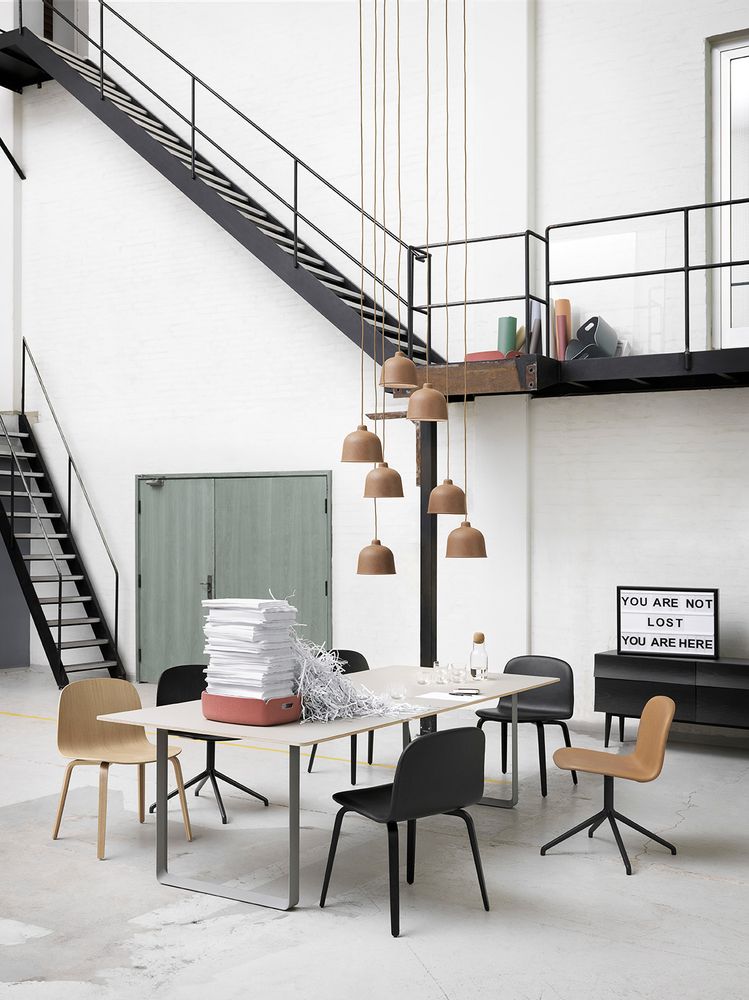 Chairs - VISU WIDE chair - MUUTO