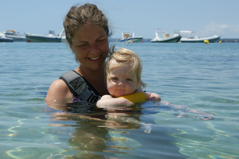 Travel accessories - NEOPRENE BABY CARRIER - CHILDHOME