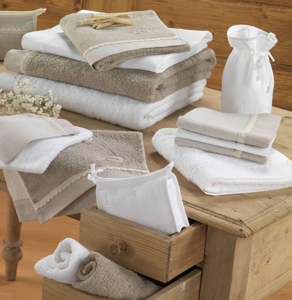 Serviettes de bain - SAC DE MAQUILLAGE LOUISE DENTELLE - LA MAISON DES ABEILLES