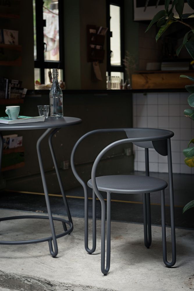 Armchairs - Huggy Armchair - MAIORI