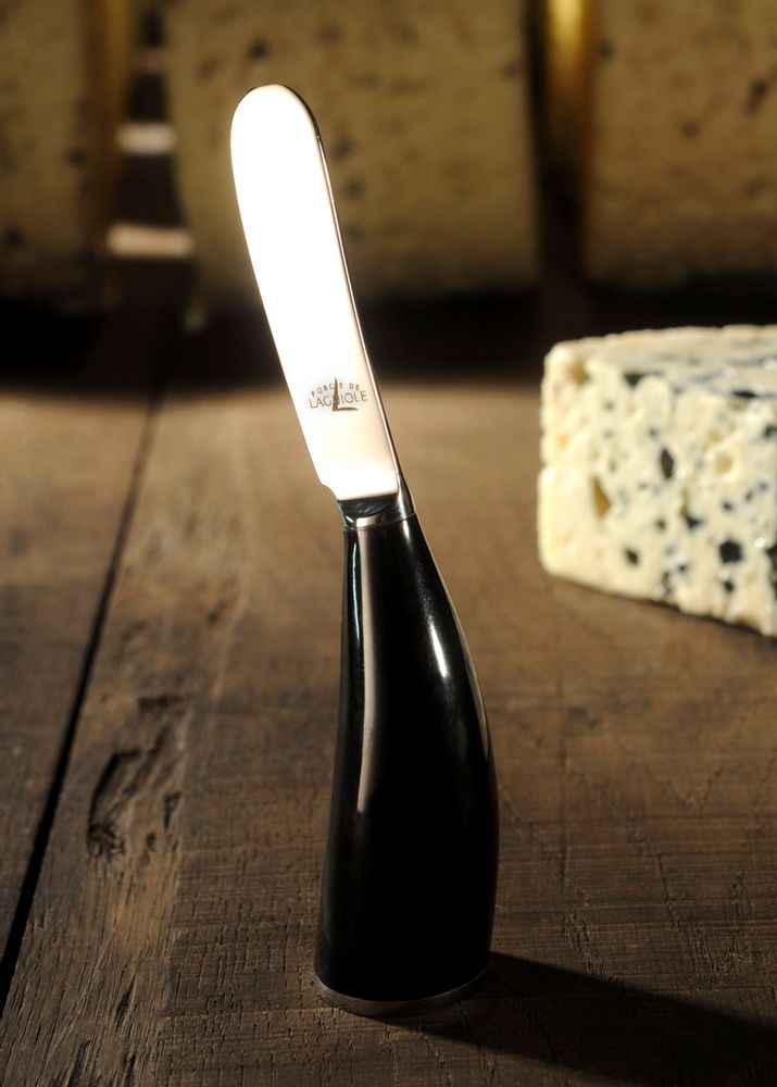 Cadeaux - Tartineur en corne ou en noyer - FORGE DE LAGUIOLE