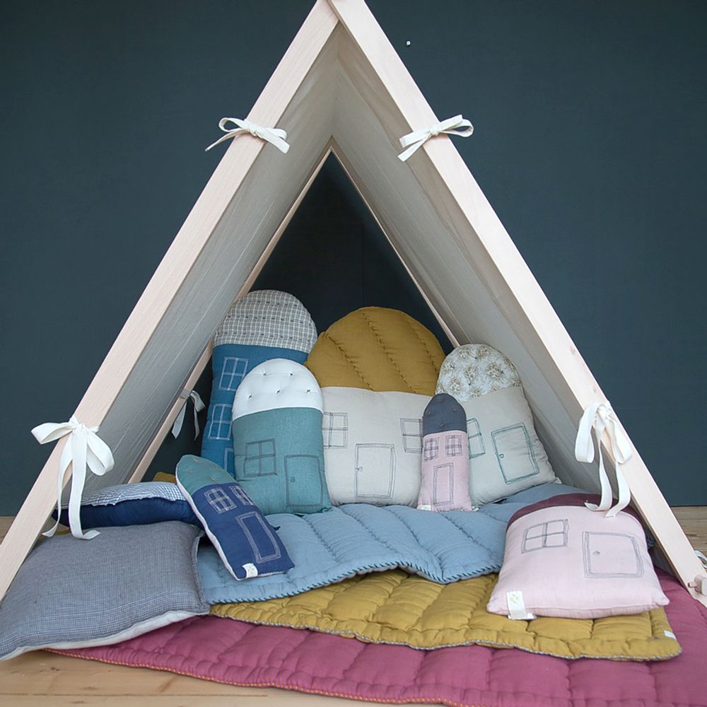 Comforters and pillows - Hand Quilted Blanket - Aqua - CAMOMILE LONDON