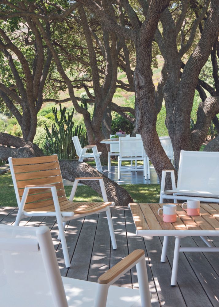Lawn tables - PILOTIS - DO NOT USE - VLAEMYNCK