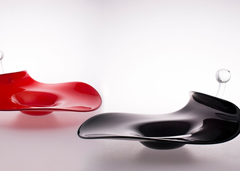 Verre d'art - Objets décoratifs Sculpture « Dames avec une assiette » - STIKLO PASLAPTIS UAB