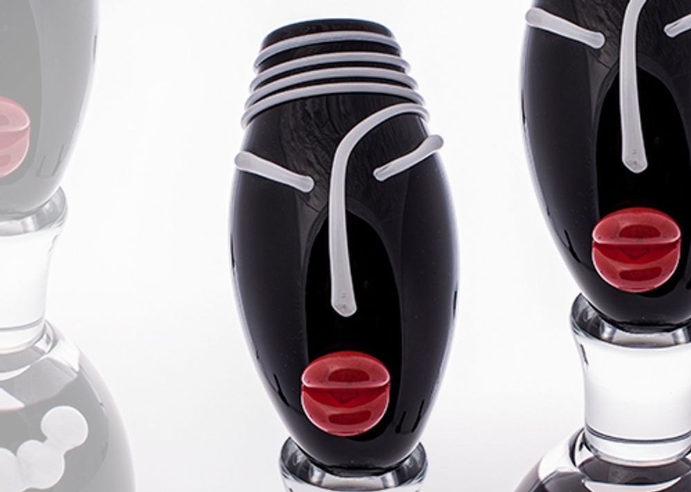 Verre d'art - Objets décoratifs Sculpture « Dames avec une assiette » - STIKLO PASLAPTIS UAB