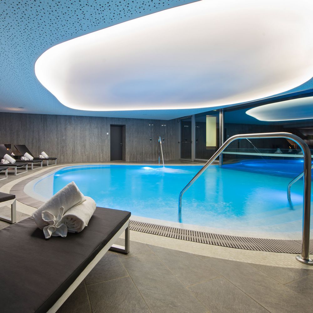 Outdoor pools - Hotel swimming pools - PISCINES CARRE BLEU