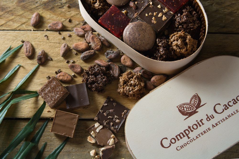 Chocolat - Boîte en bois de chocolats avec couvercle - COMPTOIR DU CACAO