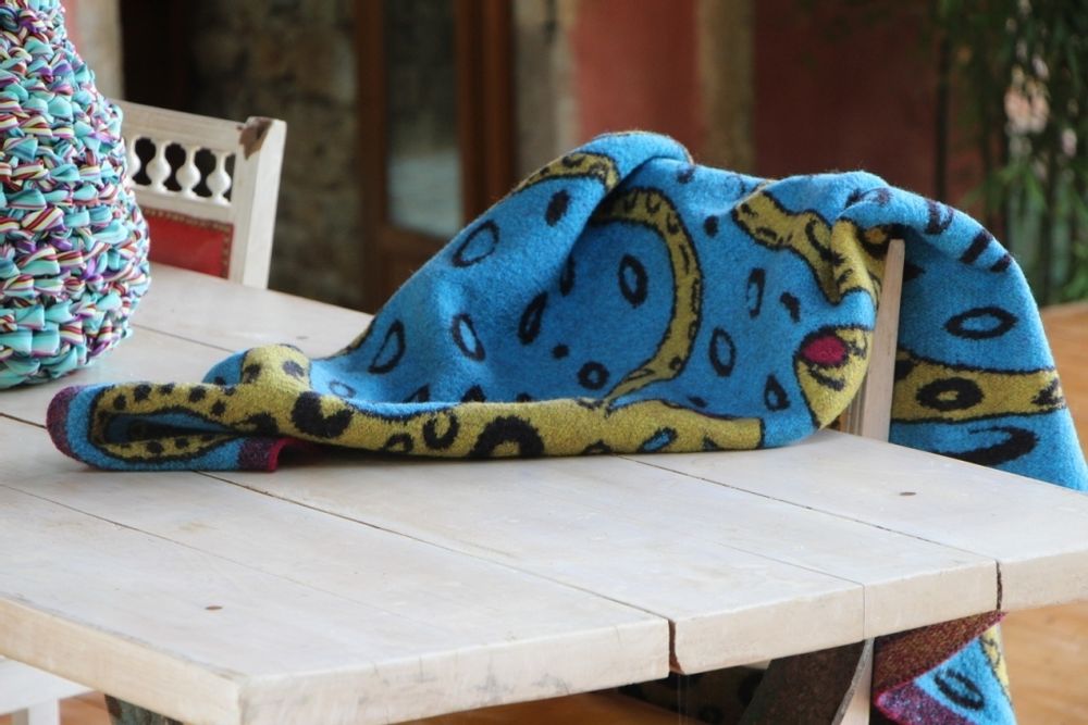 Throw blankets - Loup Maison - LOUP MAISON