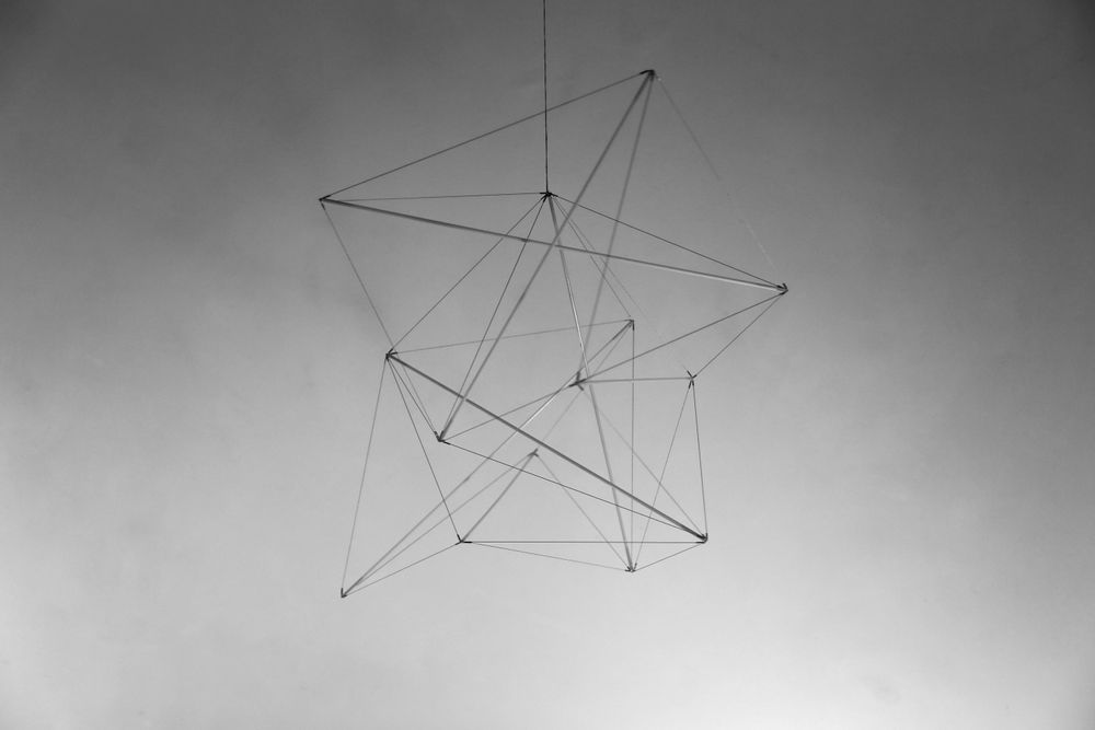 Objets design - Comma type 3 Left, F.V. - POINT, CONTREPOINT.