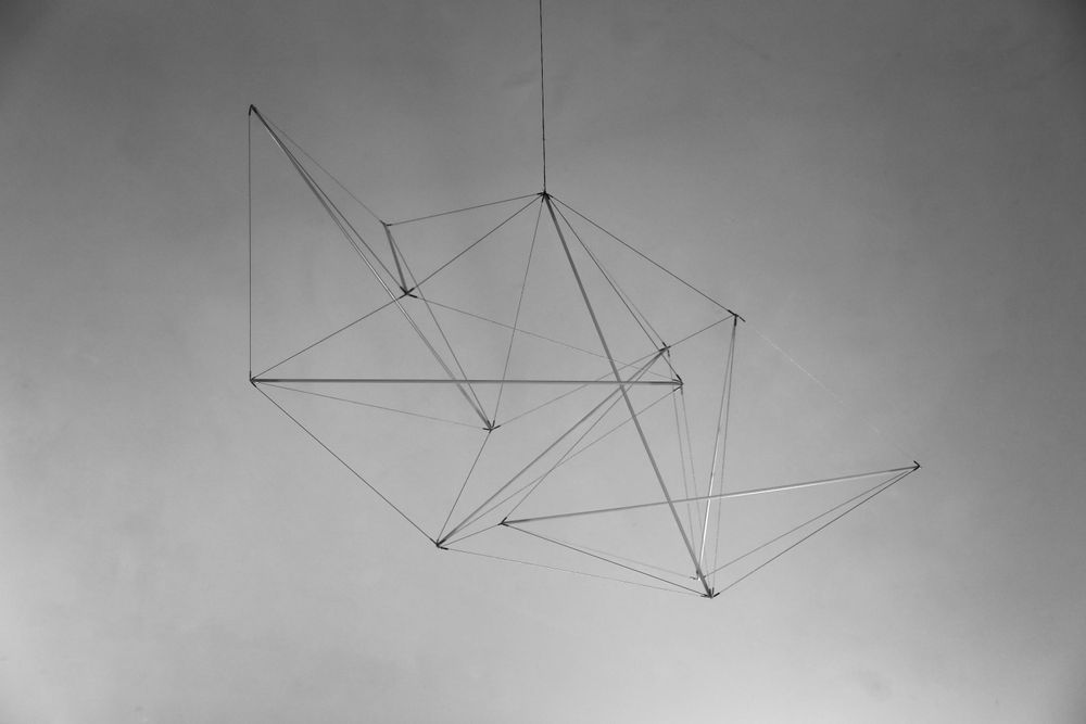 Objets design - Comma type 3 Left, F.V. - POINT, CONTREPOINT.